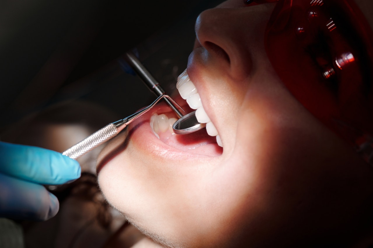 ¿La anestesia dental duele?